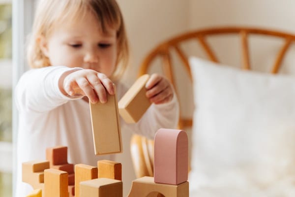 Saw Palmetto cho con bú có an toàn cho bé? Sự thật mẹ bỉm cần biết trước khi uống